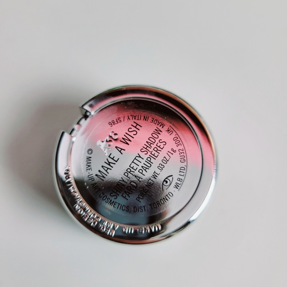 MAC Shiny Pretty Shadow Eyeshadow Make A Wish - Picture 5 of 5